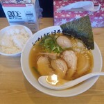 Ramen Teuchi Hosono - 煮干しちゃーしゅー並1170円 ごはん220円