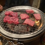 炭火焼肉 行天 - 