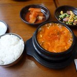 韓国家庭料理 スッカラとチョッカラ - 豆腐チゲ