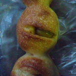 パン家のどん助 - オリーブのエピ