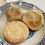 誠心堂 - なすのおやき食べ比べ、左から誠心堂、奥ポッポちとせや、右西澤屋