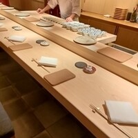 鮨 由う - 