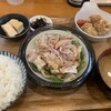 麺食堂 歩ごころ - 日替わりランチ 冷しゃぶサラダと鶏の唐揚げ