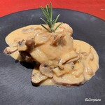 ガストロ スケゴロウ - いわい鶏もも肉のクリームソース