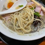 麺創 なな家 - 