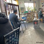 橋一 - ノスタルジックな店内の雰囲気
