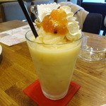 マグズカフェ - 12月限定＠りんごと生姜のスムージー