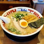 屯ちん 池袋西口店 - 東京豚骨ラーメン 大盛 ちぢれ麺 硬め 薬味多め