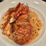 RYU dining kitchen - オマール海老とポルチーニ茸のトマトクリームソース
