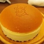 りくろーおじさんの店 なんば本店 - 美しいふくらみ