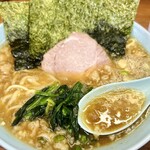 Musashiya -  ラーメン(並) 810円