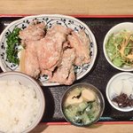 雛どり - 鳥唐揚定食 900円