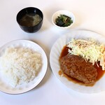 春日 - 料理写真:「手作りハンバーグ定食」800円