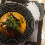 花見川 大富 - 鶏を食べて残った玉子にご飯をイン！