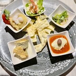 La Buca di San Matteo - あれこれ迷ってアンティパストは盛り合わせにしてもらいました