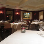 アピシウス - 内観