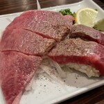 神戸牛炭火ステーキ・逸品 寅松の肉たらし - 