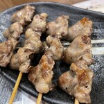 炭火焼鳥 とりもり - ハツ串、一本¥50