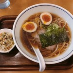 麺汁食膳 好日 - 煮玉子らあめん ¥800（税込）