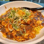 サッポロラーメン エゾ麺☆ロック - 胡椒とニンニク、一味を投入