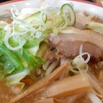 喜多方ラーメン　大安食堂 - チャーシューが箸で持てないほどやわらかい♪