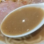麺家 たけ田 - スープの感じ