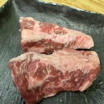 立喰い焼肉 治郎丸 - 