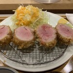Tonkatsu Botan - もち豚ヒレカツ
