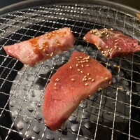 食べ飲み放題 焼肉ダイニングちからや 名駅店 - 牛ミックス100g  税込1,280円