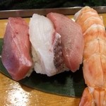 魚がし寿司 - 特上寿司の一部　①