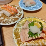大起水産回転寿司 - カニ・炙りサーモンなど