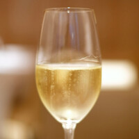 オオハラ エ シーアイイー - ランチコース 4300円 のシャンパン