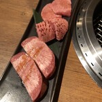 歌舞伎町焼肉 一頭や - 