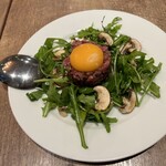 Bistro 碧い月 - 牛たたきユッケ