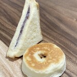 パン工場 - 料理写真:プリンパン&粒あんとクリームチーズのフレンチ