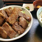 Kamogawa - 天草黒毛和牛ましまし丼2000円