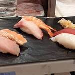 Sushi Uogashi Nihonichi - 