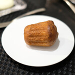 Élan - ランチコース 5832円 のパン1品目 ブリオッシュ