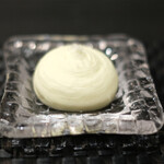 Élan - ランチコース 5832円 のホイップバター