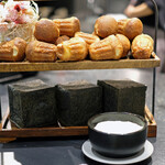 Élan - ランチコース 5832円 のパン3種類