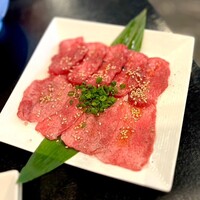老舗精肉店直送 千種焼肉 飛騨牛の奴隷 千種店 - 