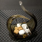 Élan - ランチコース 5832円 の角砂糖