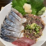 鮪蔵 - サバなめろう丼