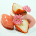 Élan - ランチコース 5832円 の有機栽培イチゴのひのひかり フロマージュブラン