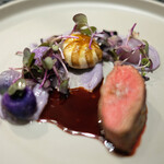 Élan - ランチコース 5832円 の北海道のエゾ鹿 紫色の野菜 ブラウンマッシュルーム