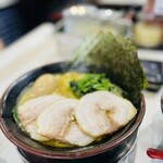 Yokohama Ie Kei Ramen Senjinya - 