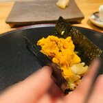 Sushi Matsubara - 【写真⑩】鮑(広島県大竹市)、紫雲丹(山口県周防大島町)