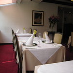 シェ・コーベ - クラシックな店内