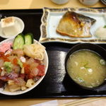 寿しの いく味 - ミニバラちらし丼　+　鯖塩焼　1100円