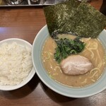 銀家 - ラーメン ライス